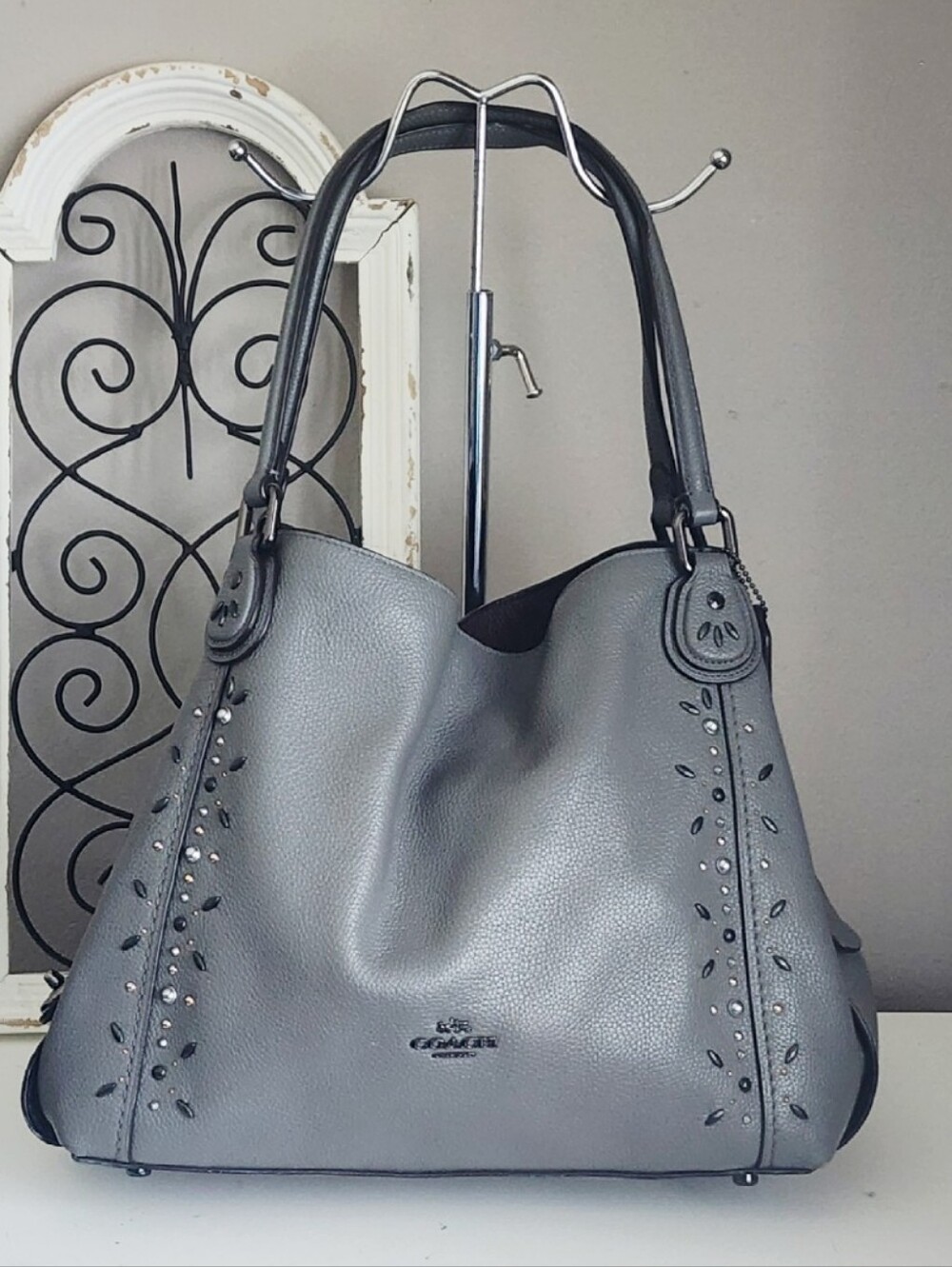 Coach EDIE 30 Gray Pebbled Leather Shoulder Bag with Rivets EUC